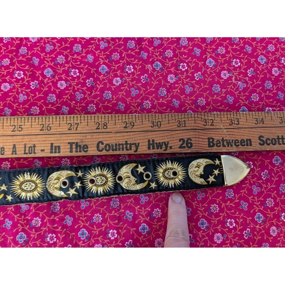 VTG Celestial Sun Moon Stars Embroidered Belt Western Boho Whimsigoth Black Gold